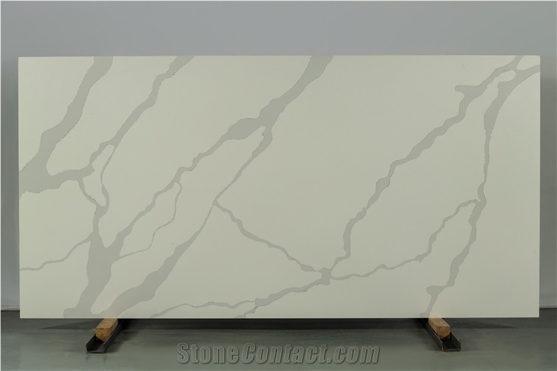 Cream White Calacatta Quartz Stone Slabs