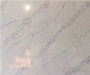 Gloss Calacatta Quartz Slabs