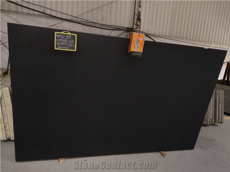 Honed & Polished Absolute Black Random Slabs