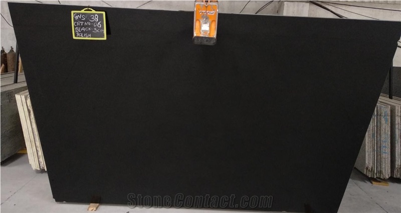 Honed & Polished Absolute Black Random Slabs
