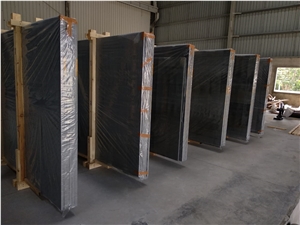 Honed & Polished Absolute Black Random Slabs