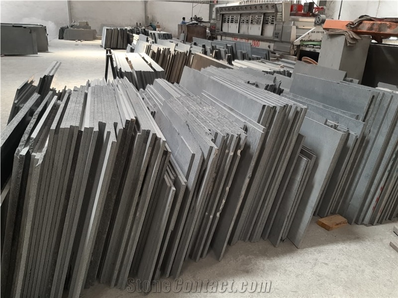 Under & Below Size Polished Black Galaxy Slabs