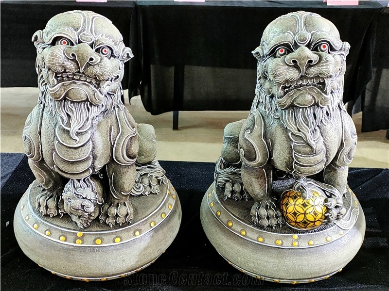 G654 Black Granite Lion Printing Stone Carving Art