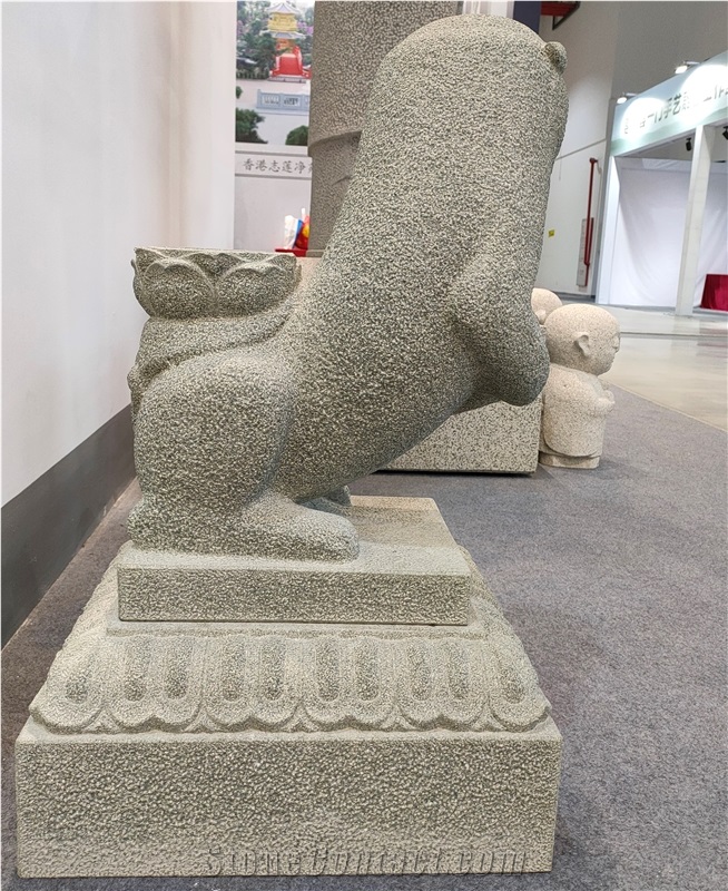 Natural Stone Temple Guardian Lions Sculpture