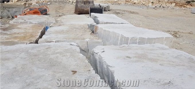 Crema Dorata Beige Marble Raw Blocks, Tunisia Beige Marble Blocks