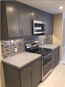 Light Grey Artificial Quartz Stone for Wall Tile