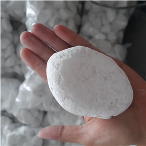 Size 80mm Smooth Snow White Pebble Stone Size 80mm Smooth Snow White Pebble Stone
