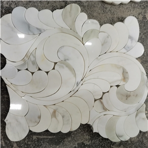 Calacatta Borghini Marble Flower Mosaic Pattern