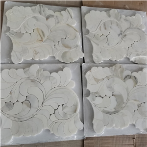 Calacatta Borghini Marble Flower Mosaic Pattern