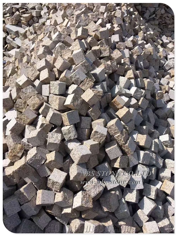 G682 Yellow Granite Cobble Cube Paving Stone