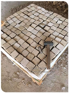 G682 Yellow Granite Cobble Cube Paving Stone