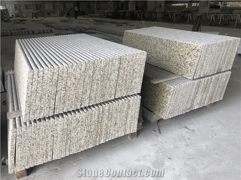 China Chrysanthemum Yellow Granite Slabs Tiles