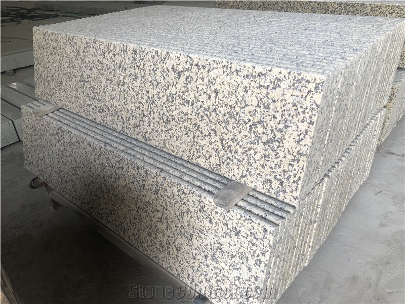 China Chrysanthemum Yellow Granite Slabs Tiles