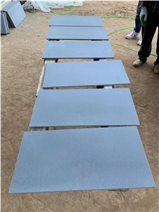 China Hainan Grey Andesite Honed Floor Tiles
