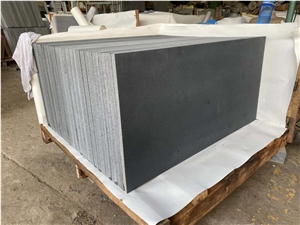 China Hainan Grey Andesite Honed Floor Tiles