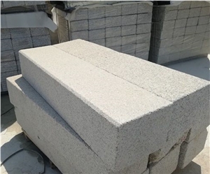 Natural Granite Stone Bollards Flamed Kerbs