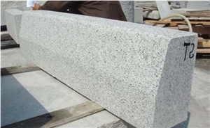 Natural Granite Stone Bollards Flamed Kerbs