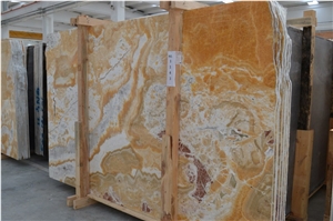 Sahara Onyx Slabs