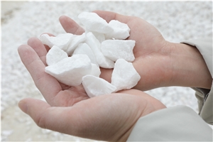 Snow White Hammer Crushed Lime Stone