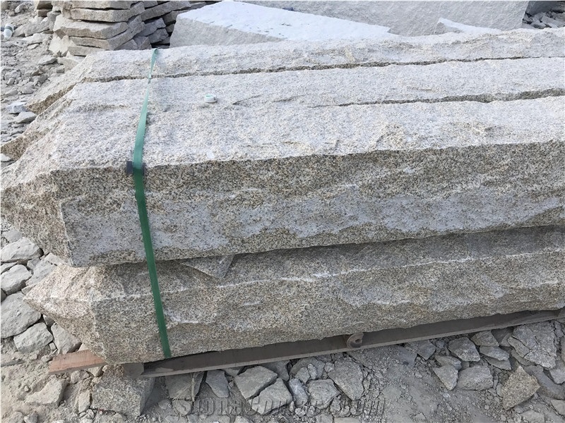 G682 Gold Granite Column Pillar Gatepost Pillar