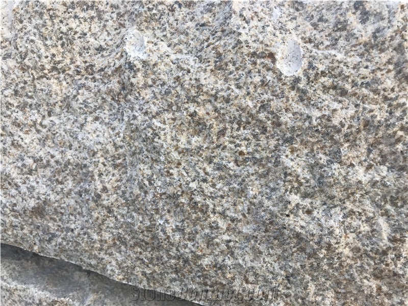 G682 Gold Granite Column Pillar Gatepost Pillar