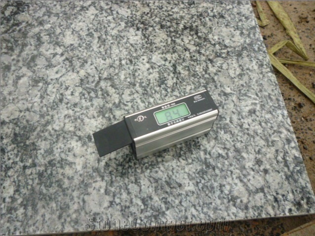 Seawave Spary White Granite Polished Tiles
