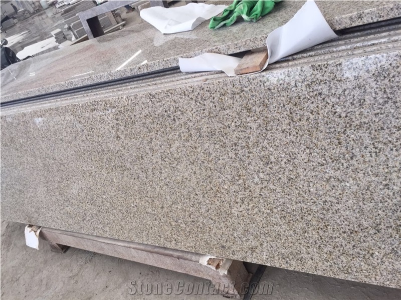 Shandong G350 Yellow Granite Slabs