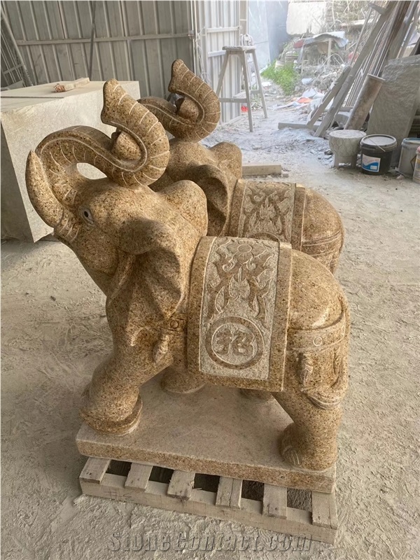 Polished Yellow Granite Garden Animal Statues