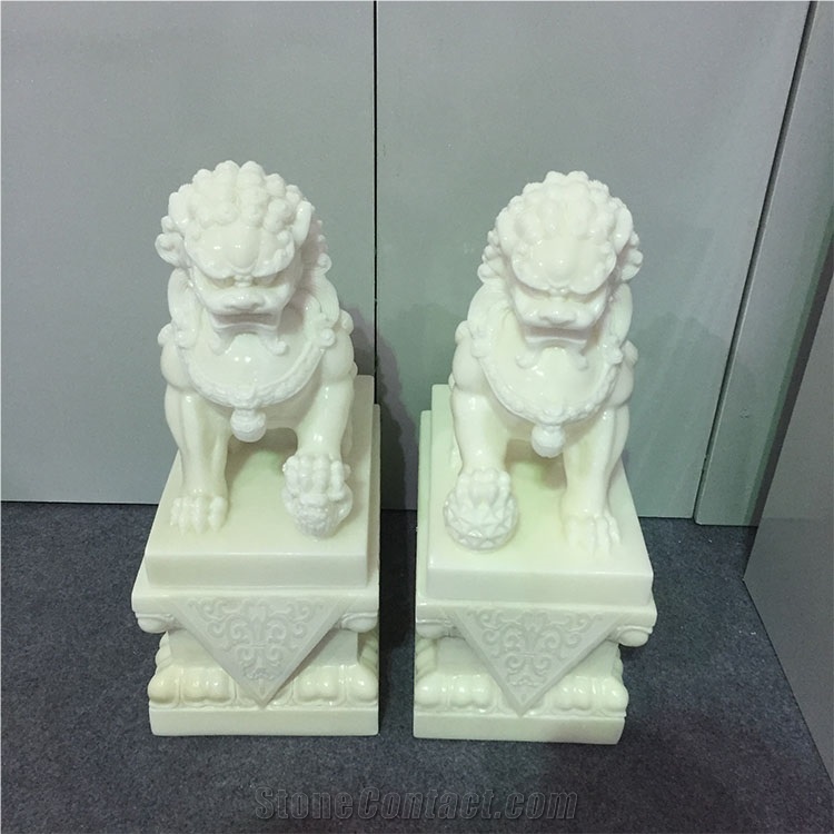Hot Sell White Marble Jade Lion Sculpture For Home