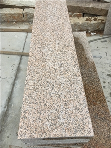G657 Rusty Chinese Granite Slabs Tiles