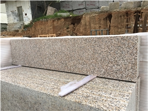 G657 Rusty Chinese Granite Slabs Tiles