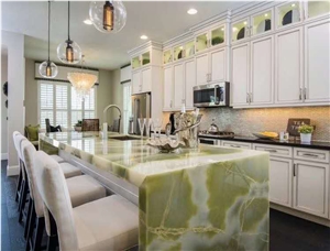 Emerald Dark Green Onyx Countertop