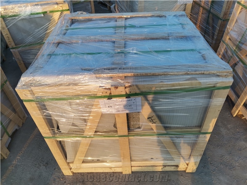 China Chengde Green Granite Flamed Flooring Tile