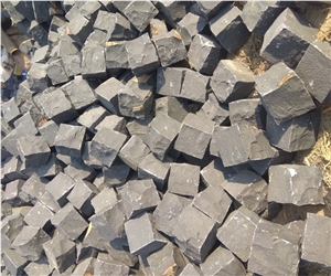 China Black Lava Stone Basalt Cobble Stone
