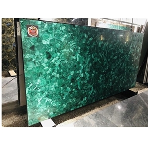 Extravagant Semiprecious Malachite Green Stone