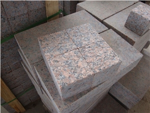 G562 Maple Red Granite Cubes Flamed Pavers