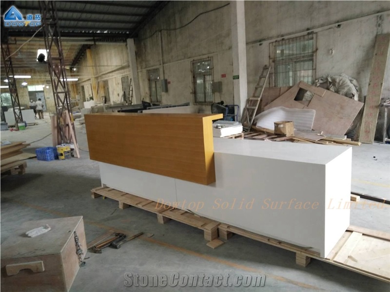 Gloss Solid Surface Reception Desk Design