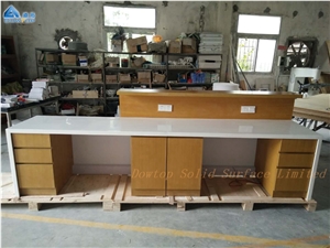 Gloss Solid Surface Reception Desk Design