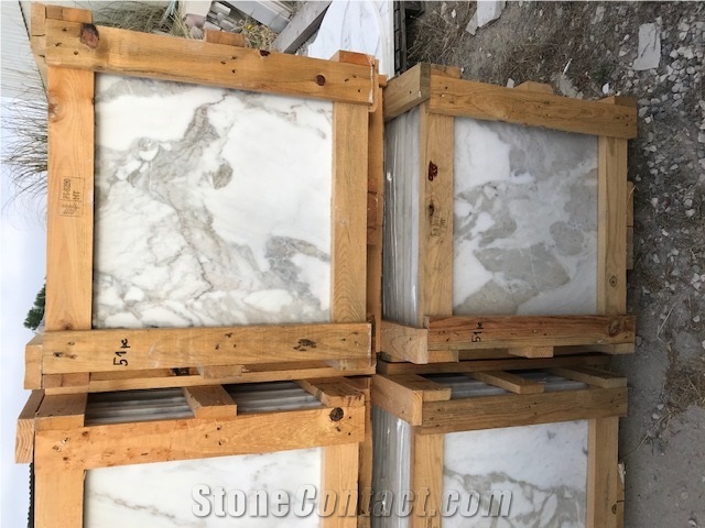 Calacatta Marble Slabs