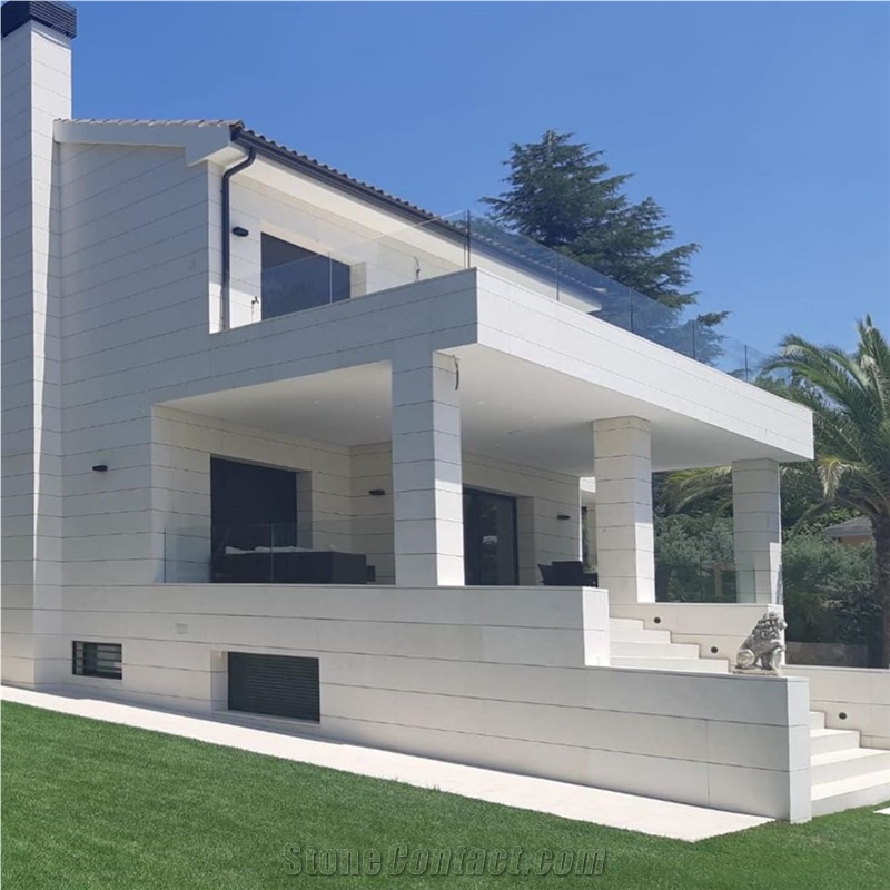 Marbella Blanca Limestone Wall Application