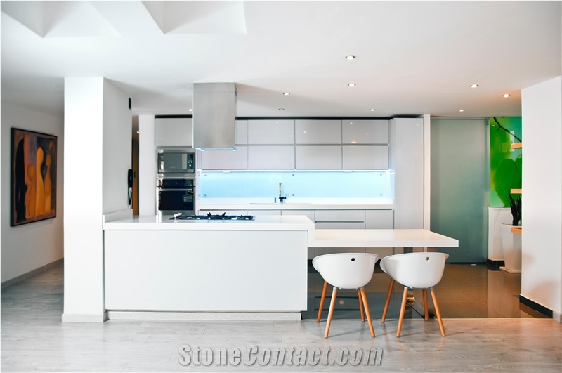 New Calacatta White Quartz Stone Slabs