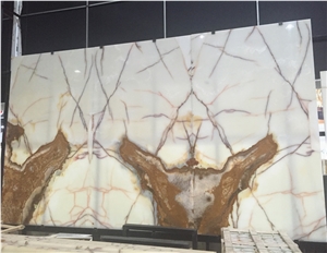Golden White Onyx for Tv-Wall Covering Slab