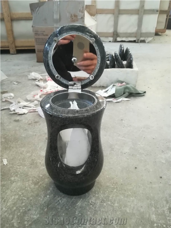 Black Impala Granite for Monumental Lamp