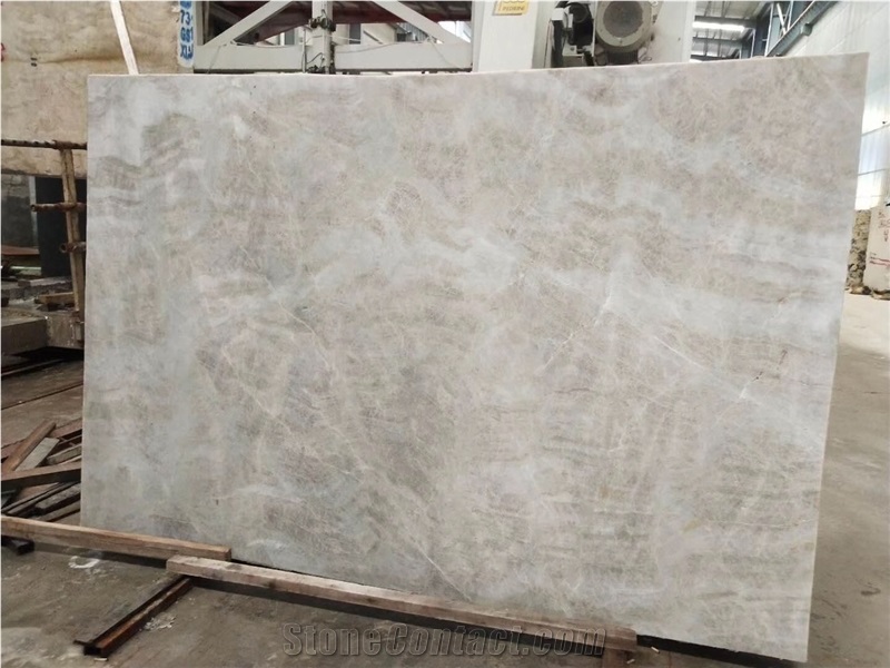 Brazil Luxury Light Grey Spring Quartz Stone