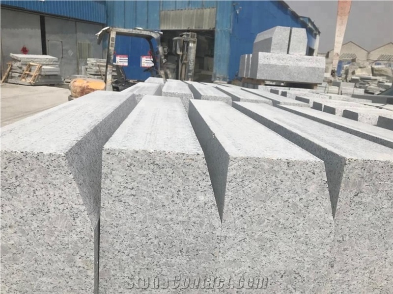 Flamed G383 Granite Garden Kerbstone