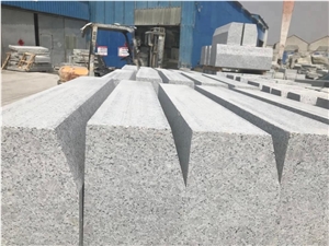 Flamed G383 Granite Garden Kerbstone