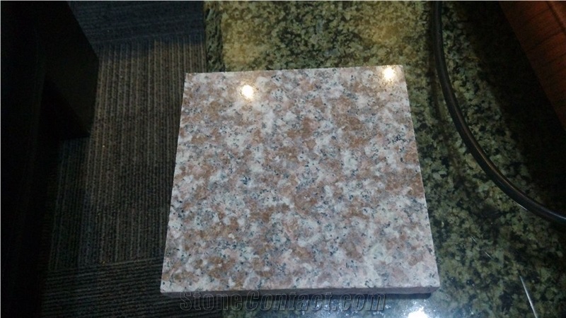 G687 Peach Red Granite Slab