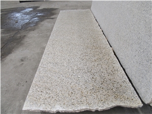 Rusty Golden Yellow G682 Granite Polished Tiles