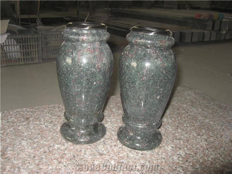 Tropic Green Granite Vase for Grave Stone