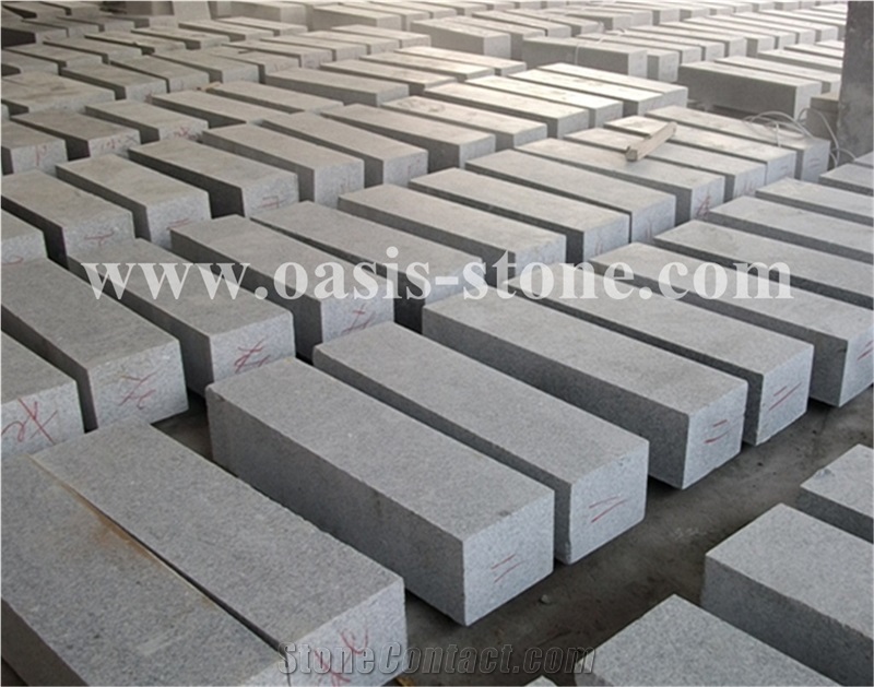 China Popular Chear Grey Granite Kerbstone